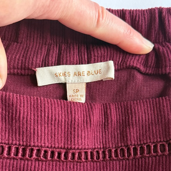 Skies Are Blue NWT Ribbed Knit Scalloped Hem Skirt Petite Small Burgundy Stretch - Picture 4 of 8